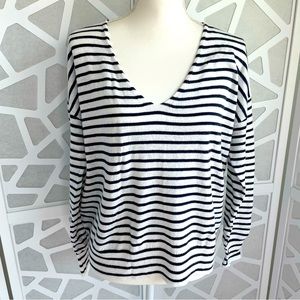 Gap Linen Blend Lightweight Sweater Striped Navy and White V-neck Sz L Large